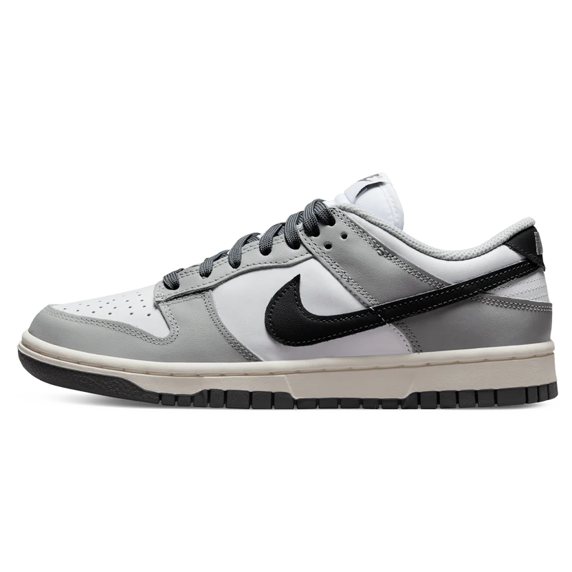 Light grey clearance nikes