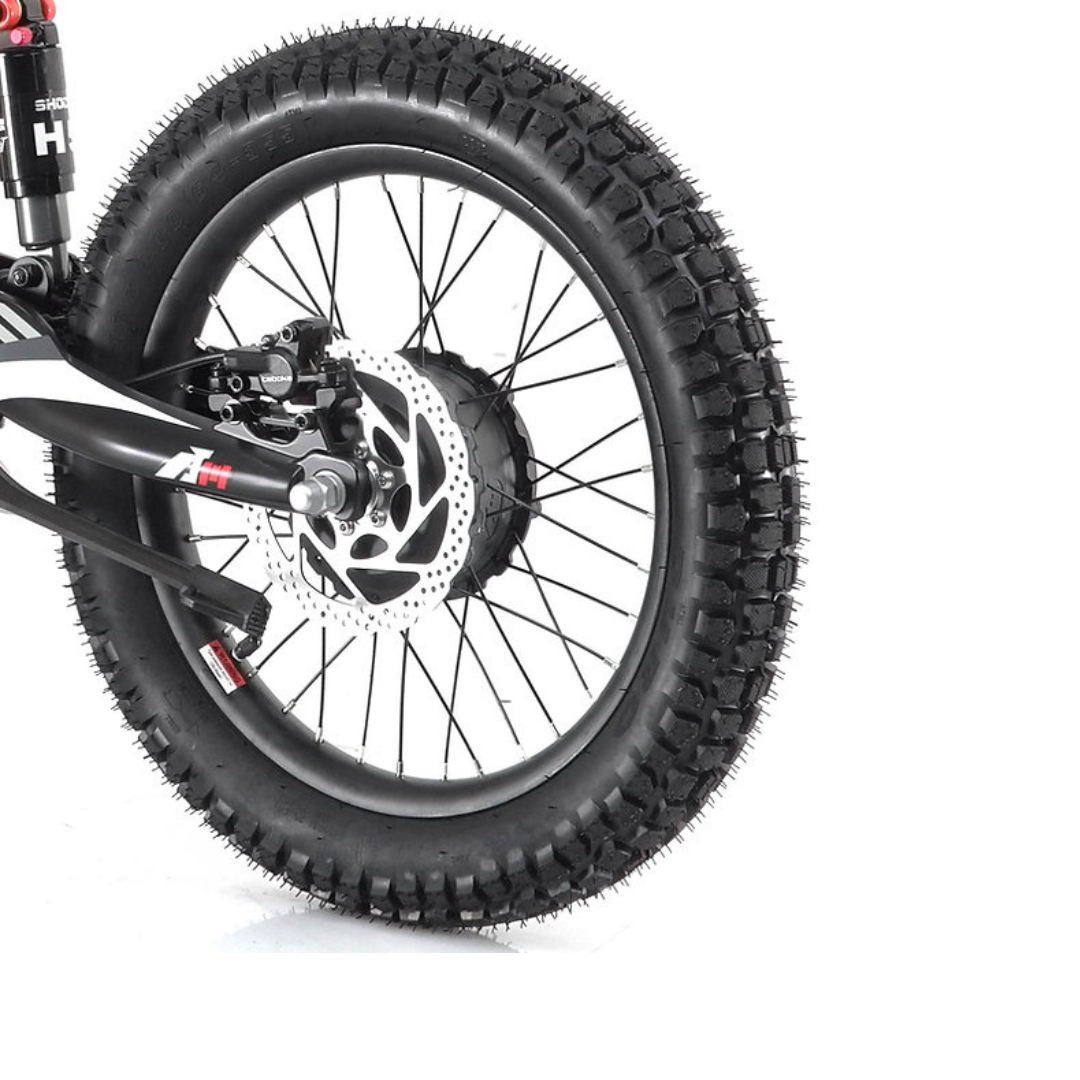 REVVI 18" ELECTRIC KIDS BIKE - BLACK