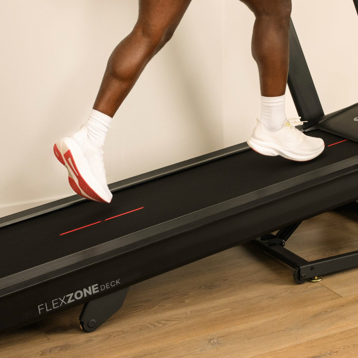 BowFlex T6 Folding Treadmill – Smart Connected Running Machine with 20 km/h Speed, 15% Incline, Bluetooth & Fitness App Compatibility