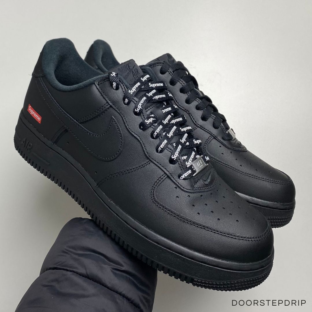 Nike Air Force 1 Low Supreme Black | Size 8, Sneaker